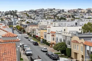 Photo #5: 425060245 Listing