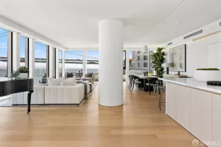 Photo #3: 425060289 Listing 