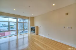 Photo #4: 425061462 Listing 