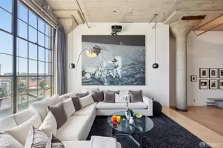 Photo #5: 425061643 Listing