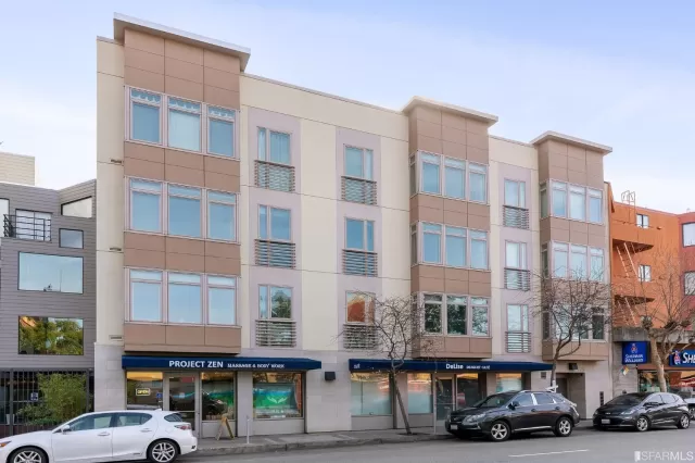 MLS: 425061927 Condo For Sale