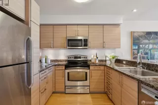 Photo #3: 425061927 Listing