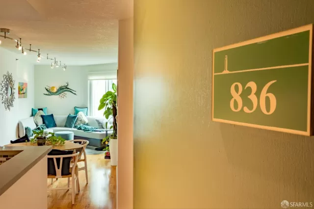 MLS: 425061933 Condo For Sale