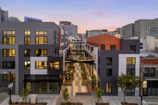 Photo #3: 425061997 Listing 