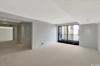 Photo #5: 425062570 Listing 