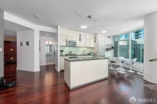 Photo #6: 425062626 Listing 