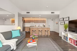 Photo #3: 425062774 Listing