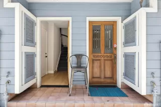 Photo #4: 425063105 Listing