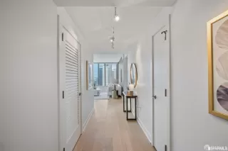 Photo #6: 425063498 Listing