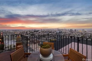 Photo #2: 425063648 Listing 