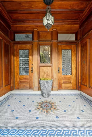 Photo #4: 425063648 Listing 