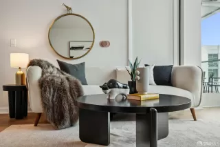 Photo #1: 425063881 Listing