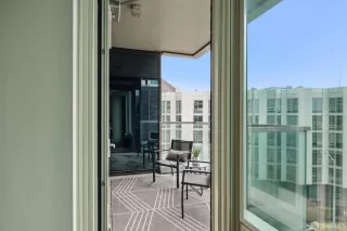 Photo #6: 425063881 Listing