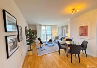 Photo #1: 425063983 Listing