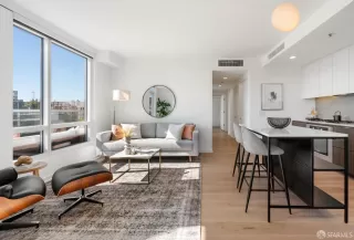 Photo #3: 425064186 Listing