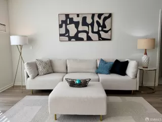 Photo #4: 425064247 Listing 