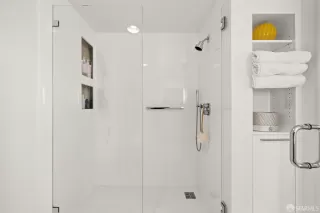 Photo #5: 425064285 Listing 