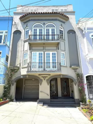 Photo #1: 425064370 Listing 