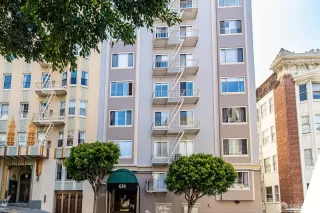 Photo #2: 425064461 Listing