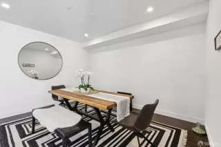 Photo #5: 425064763 Listing 