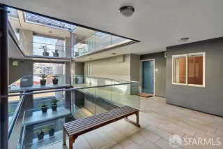 Photo #2: 425064781 Listing