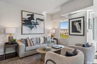 Photo #3: 425064908 Listing 