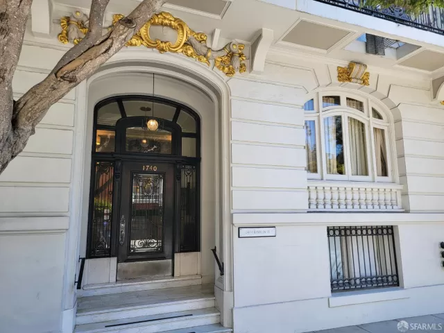 MLS: 425064978 Condo For Sale