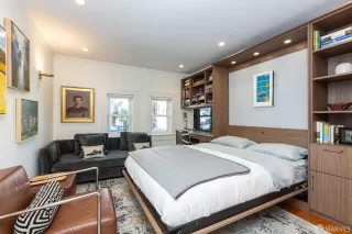 Photo #4: 425065021 Listing