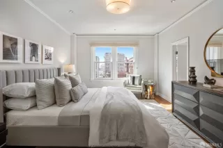 Photo #4: 425065177 Listing 