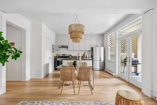 Photo #5: 425065337 Listing 