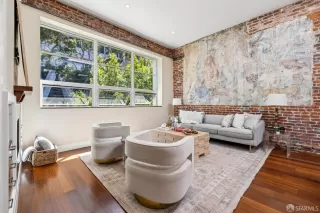 More Details about MLS # 425065620 : 25 HOTALING PLACE #C