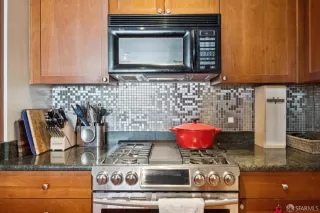 Photo #4: 425065728 Listing 