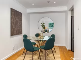 Photo #6: 425065766 Listing 