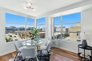 Photo #4: 425066004 Listing 