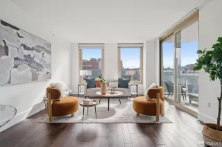 Photo #2: 425066054 Listing 