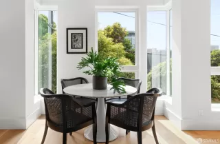 Photo #5: 425066115 Listing