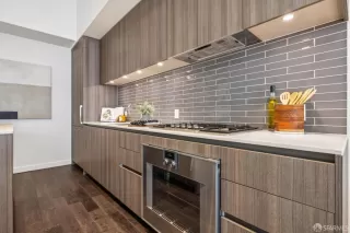 Photo #3: 425066227 Listing