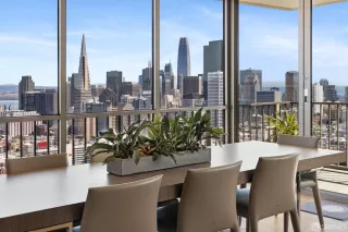 Photo #2: 425066302 Listing