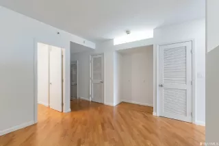 Photo #5: 425066384 Listing 