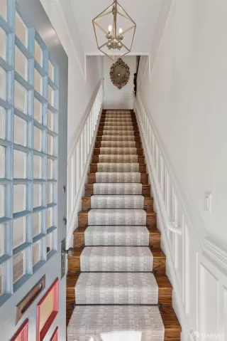 Photo #5: 425066425 Listing