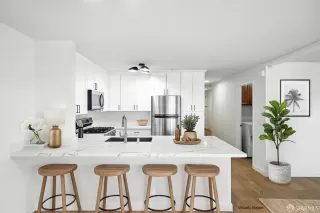 Photo #3: 425066455 Listing 