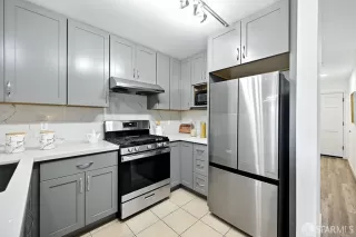 Photo #4: 425066584 Listing