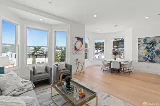 Photo #1: 425066748 Listing 