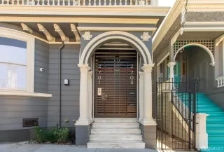 Photo #3: 425066748 Listing 