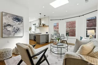 Photo #3: 425067009 Listing