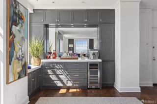 Photo #6: 425067340 Listing 