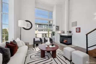 Photo #4: 425067531 Listing 