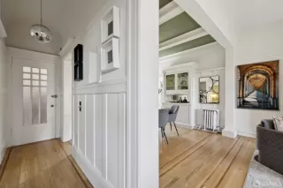 Photo #5: 425068173 Listing