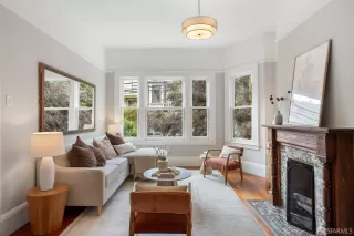 Photo #2: 425068174 Listing 