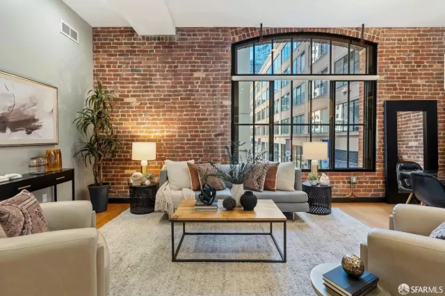 MLS: 425068208 Condo For Sale